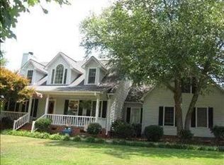 1104 Harriett Cir, Anderson, SC 29621