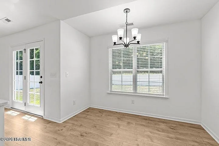 816 Knoll Cir — Photo 8