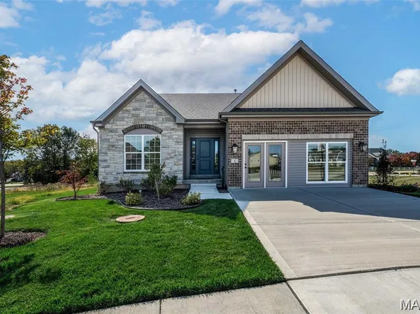 2 Grand Columbia Columbia Mdws, Ofallon, MO 63366