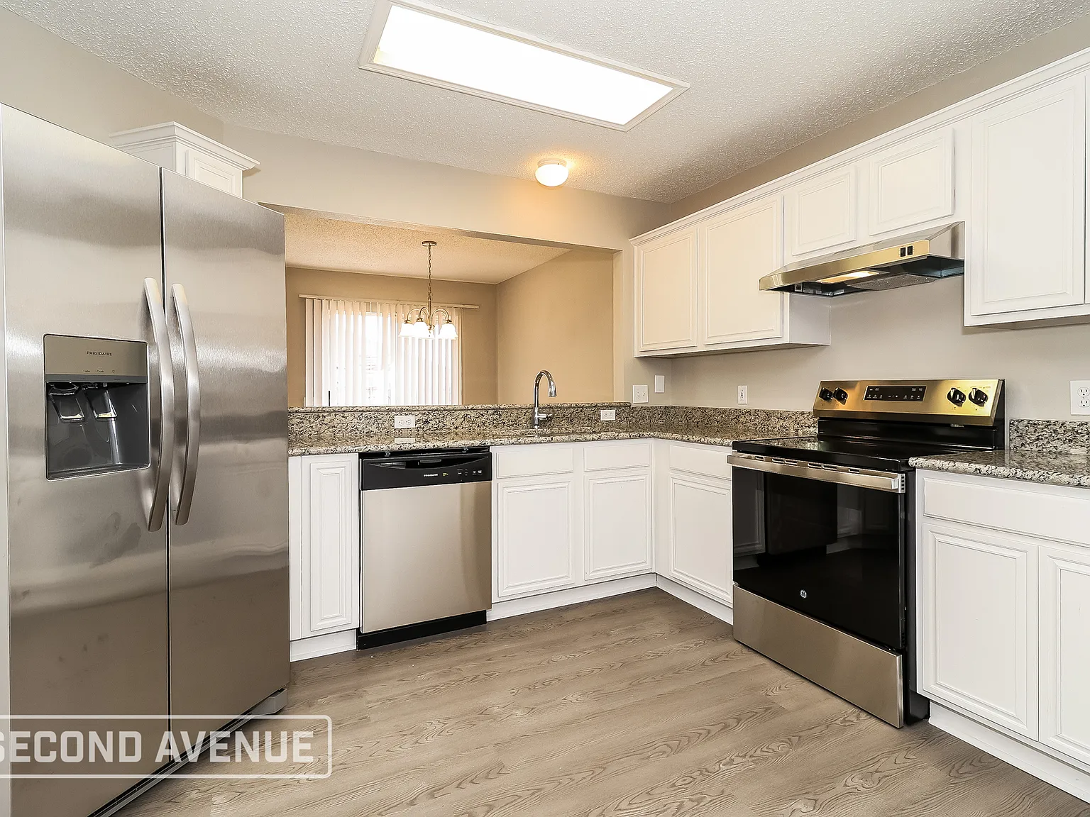 3 bed, 2.5 bath, 1463 sqft, $2,899 — Photo 3