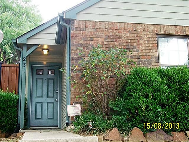 1st image of 231 Teakwood Ln