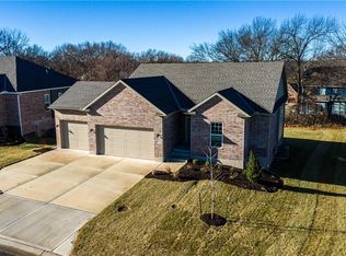 3320 N 109th Ter, Kansas City, KS 66109