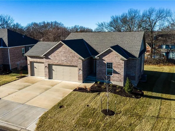 3320 N 109th Ter, Kansas City, KS 66109