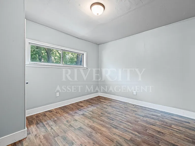 3132 Kingston St — Photo 15