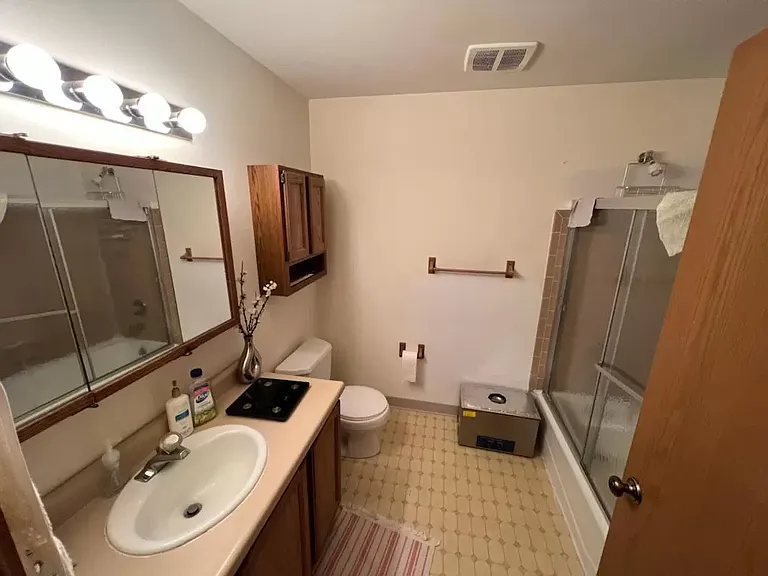 7030 Old Sauk Rd — Photo 11