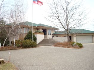 5295 Neal Ave N, Stillwater, MN 55082