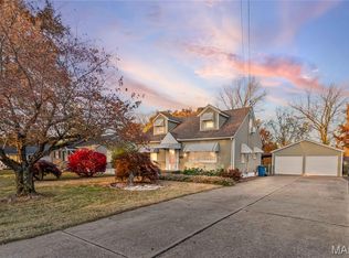 117 Elm St, Cottage Hills, IL 62018