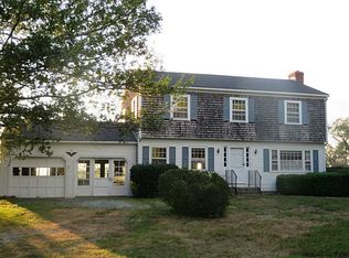 7 Sachuest Dr, Middletown, RI 02842