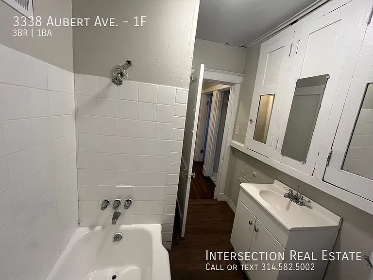 3338 Aubert Ave #1F — Photo 12