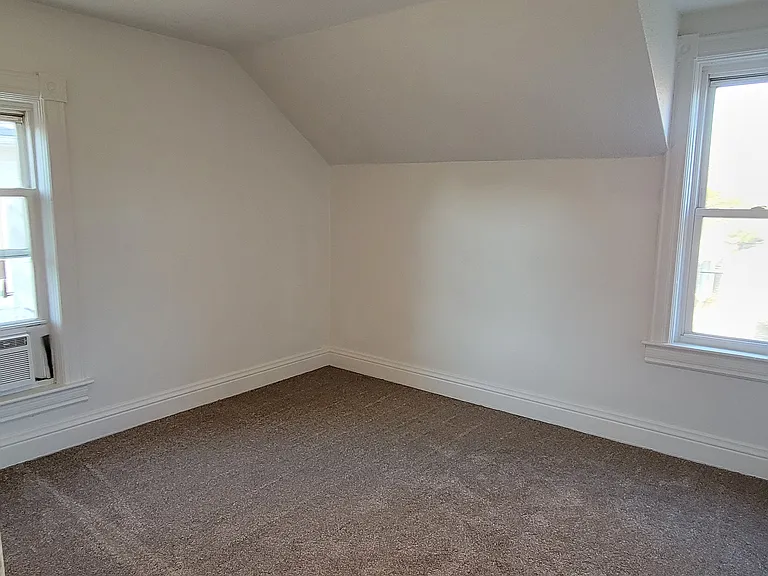 1111 5th Ave NW #2 — Photo 8