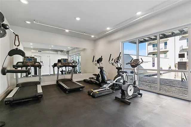 900 Bartholomew St #314 — Photo 16