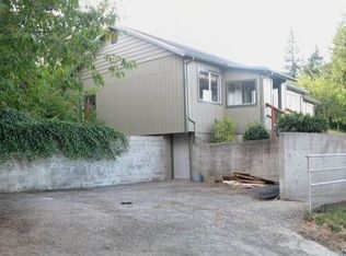 62728 Flagstaff Ln, Coos Bay, OR 97420