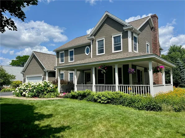 135 Angel Dr, Oneonta, NY 13820