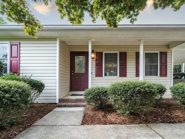 55 Pine Haven Ct, Carrollton, GA 30116