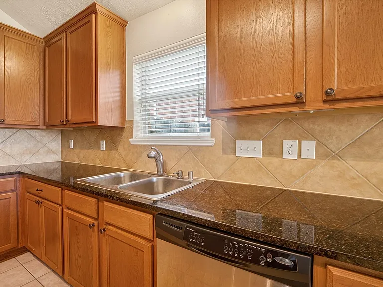 2507 Cypress Springs Ct — Photo 19