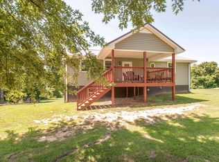 1682 Hayshed Rd, Charlotte, TN 37036