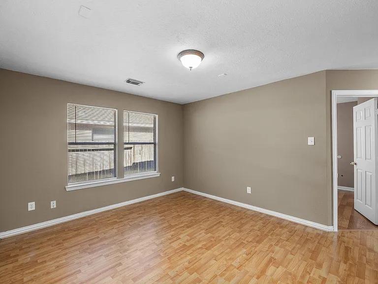 7206 Hollow Field Ln — Photo 17