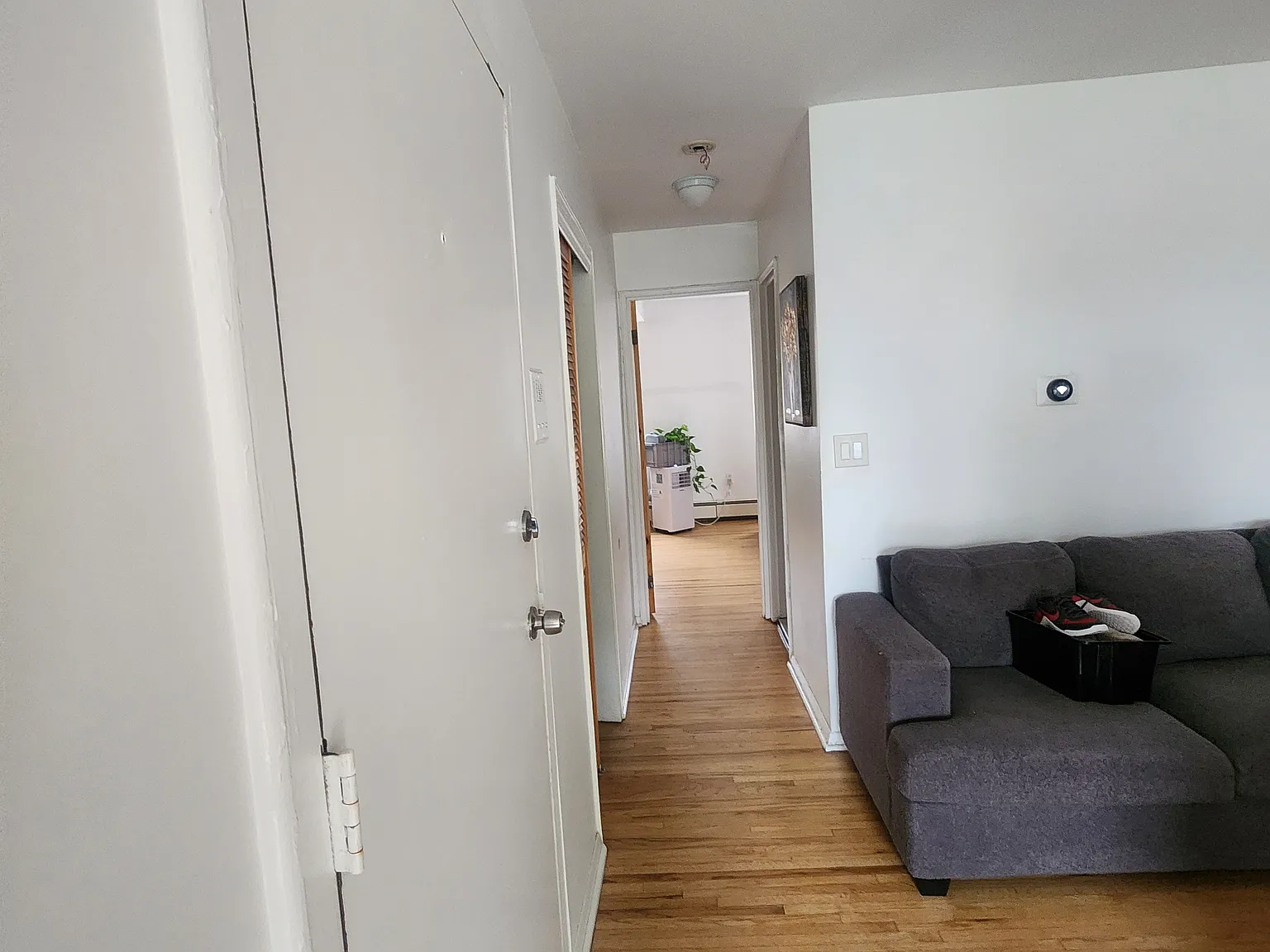 1 bed, 700 sqft, $2,000 — Photo 4