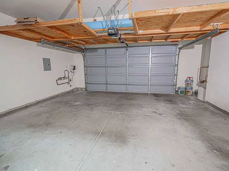 26149 W Shadow Rock Ln — Photo 36