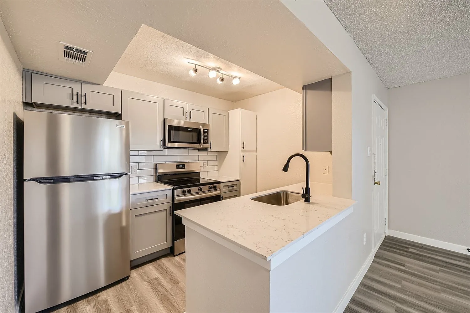 Rise Fossil Creek — Photo 3