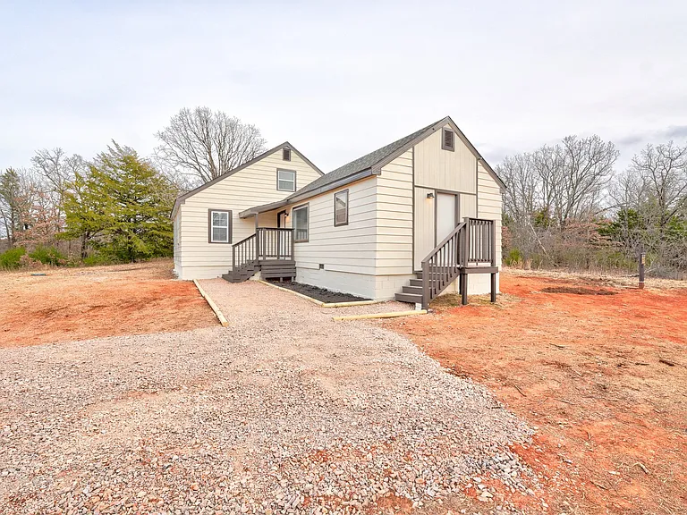 12250 E Post Oak Rd — Photo 1