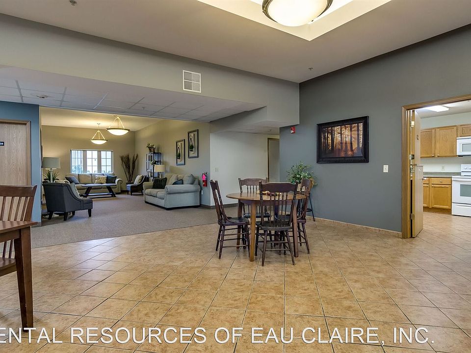 1511 Devney Drive Apartments Altoona, WI Zillow