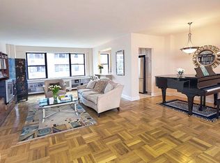 12 Beekman Pl APT 7F, New York, NY