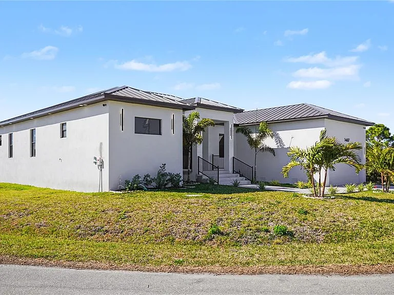 14687 Lillian Cir — Photo 48