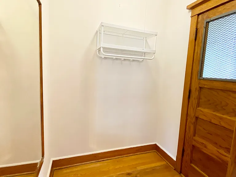 3244 N Oakley Ave #1F — Photo 17