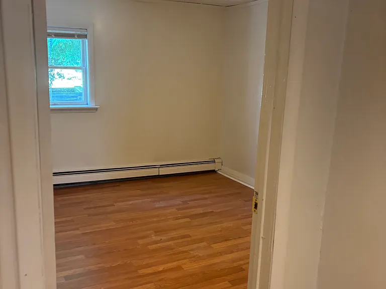 536 Main St — Photo 4