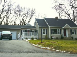 6 Frank St, North Chelmsford, MA 01863