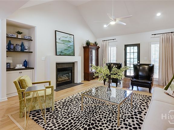 2nd image of 320 Saint Ives Way