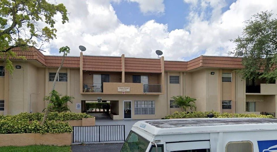 1st image of 10270 NW 35th Street #25
