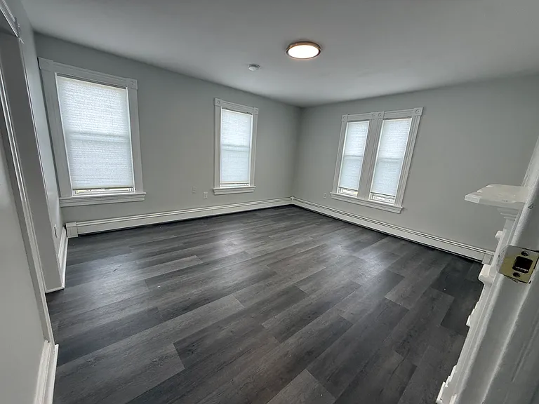 Additional Living room Pic
