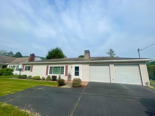 2145 Market St #1, Warren, PA 16365 | Zillow