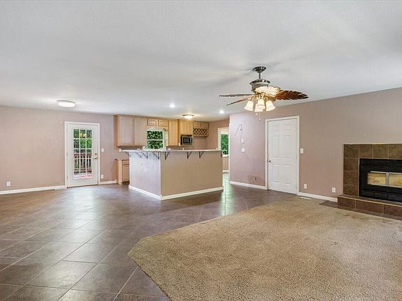 5th image of 70 Irish Hills Boulevard