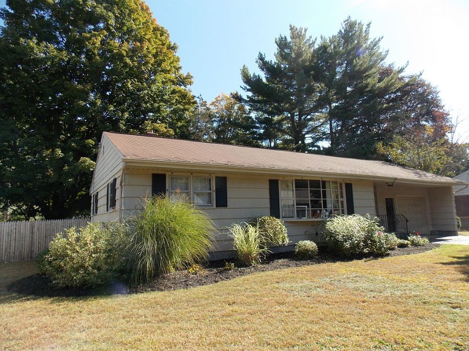 1st image of 12 Crommelin Dr