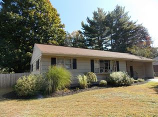 12 Crommelin Dr, Saratoga Springs, NY 12866