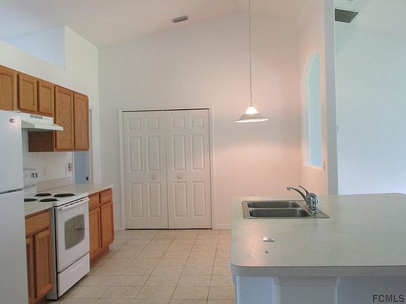 4th image of 210 Pine Grove Dr