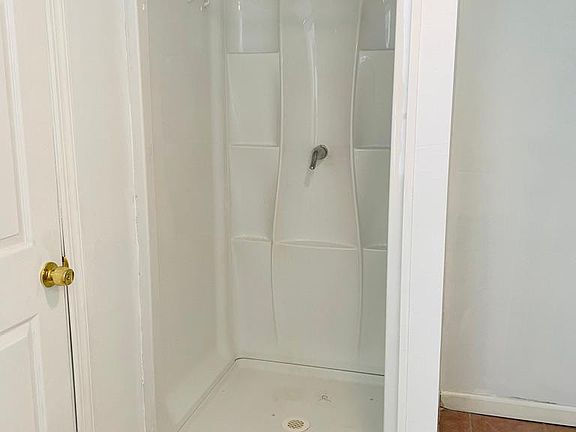 5th image of 217 Rose Ave #3