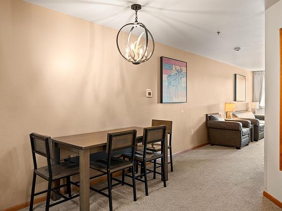 5th image of 7020 Grand Geneva WAY #209