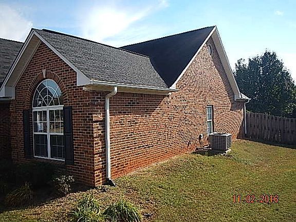 2nd image of 210 Glen Crest Dr