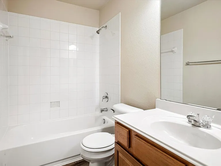 8701 Sagebrush Trl — Photo 12