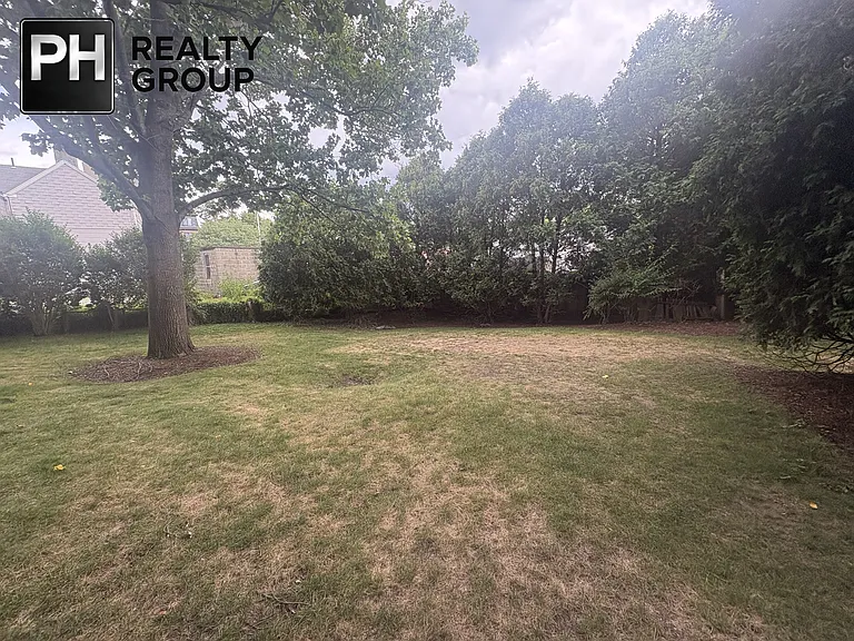 87 Pleasant St #1A — Photo 30