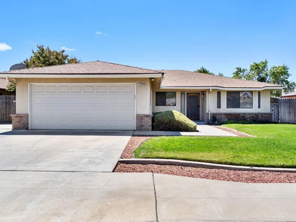 1374 Saginaw Ave, Clovis, CA 93612