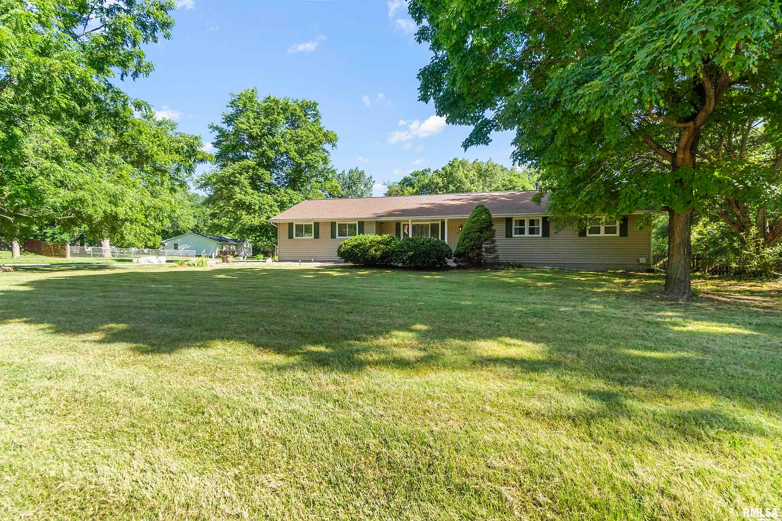 6117 W Conley Rd photo 1
