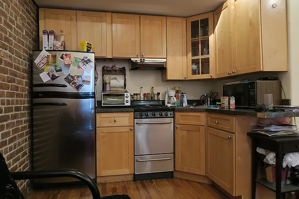 Rented by GFI Realty Services LLC | media 70