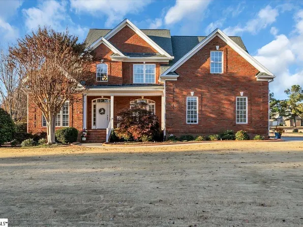 644 Driftwood Dr, Greer, SC 29651