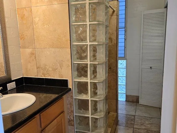 240 Liliuokalani LLC, 240 Liliuokalani Ave #402, Honolulu, HI 96815