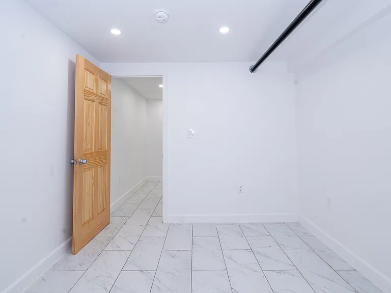 831 Cleveland St #B — Photo 10